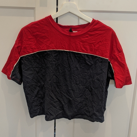 Red and blue cropped t-shirt - Picture 3 of 3